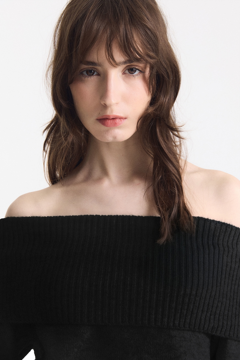 Sweater Liso Off Shoulder