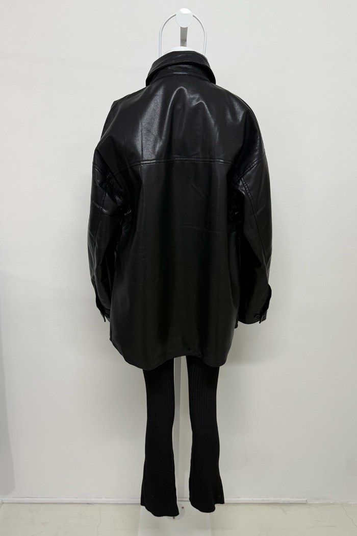 Camisa Over Eco Cuero