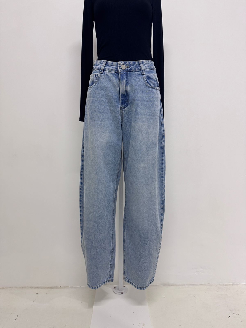 Jean Wide Balloon Celeste Bigotes