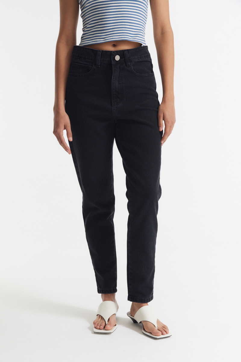 Jean Mom Black